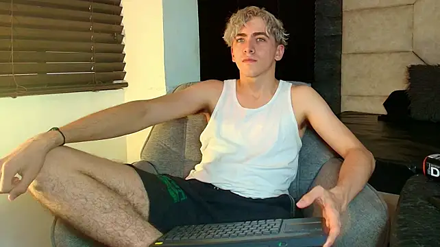 Show de Tyler_Mcrey na webcam