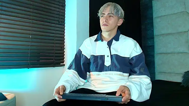 Tyler_Mcrey 웹캠 쇼