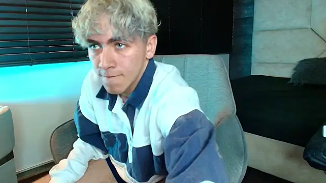 Tyler_Mcrey: вебкам-шоу