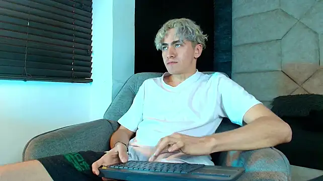 Tyler_Mcrey webkamerás műsora