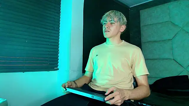 Tyler_Mcrey webcam show