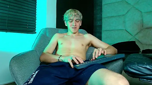 Tyler_Mcrey Adlı Modelin Web Kamerası Şovu