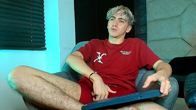 Tyler_Mcrey Show Webcam
