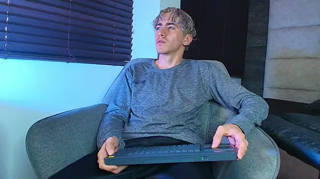 Tyler_Mcreyn Webbikameraesitys