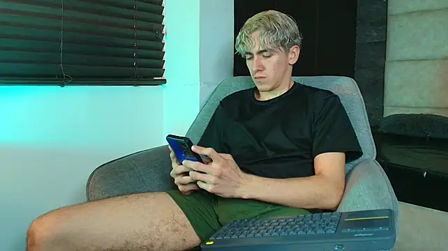Tyler_Mcrey Adlı Modelin Web Kamerası Şovu
