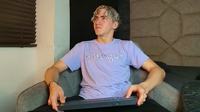 Tyler_Mcrey Adlı Modelin Web Kamerası Şovu