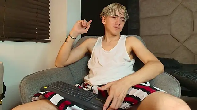 Tyler_Mcrey Webcam show