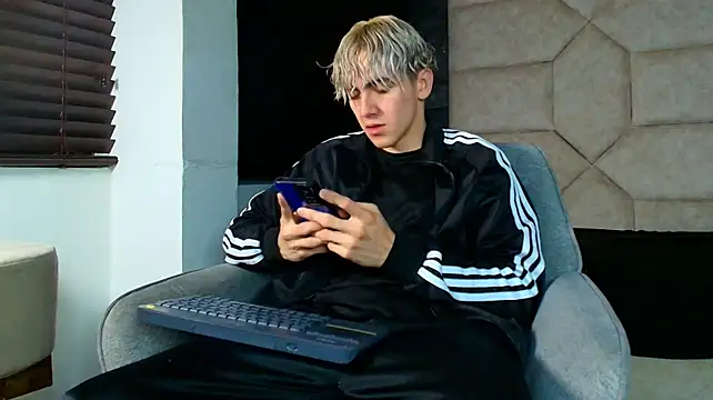 Tyler_Mcrey 웹캠 쇼