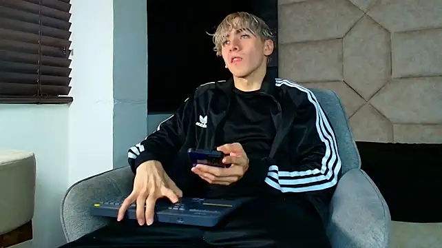 Tyler_Mcrey Webcam Show