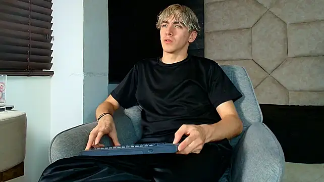 عرض كام Tyler_Mcrey