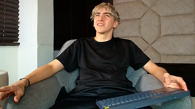 Tyler_Mcrey webkamerás műsora