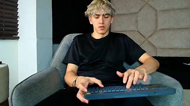 Tyler_Mcrey webkamerás műsora