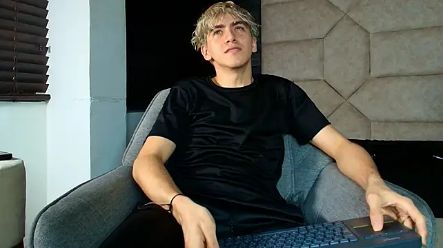Tyler_Mcrey Webcam show