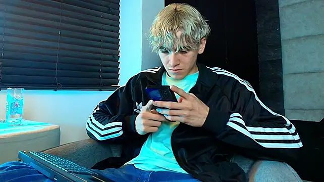 Tyler_Mcrey Show Webcam