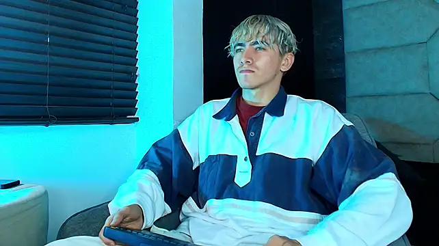 Tyler_Mcrey: вебкам-шоу