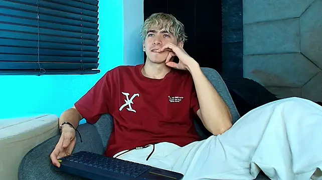 Tyler_Mcrey Webcam-Show