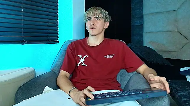 Tyler_Mcrey Webcam-Show