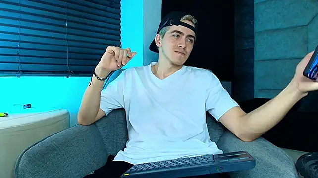 Tyler_Mcrey Шоу с уебкамера