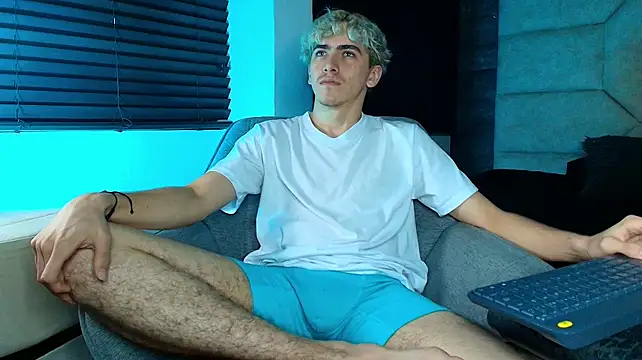 Tyler_Mcrey's Webcam Show