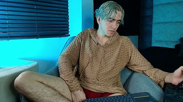 Tyler_Mcrey Show Webcam
