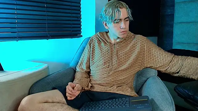 Tyler_Mcrey 在線直播表演