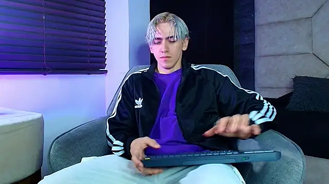 Tyler_Mcrey 在線直播表演