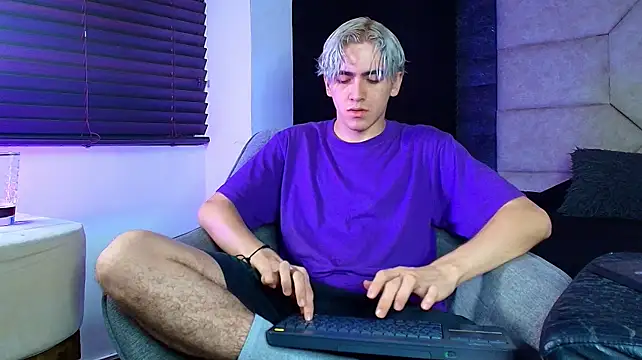 Tyler_Mcrey's Webcam Show