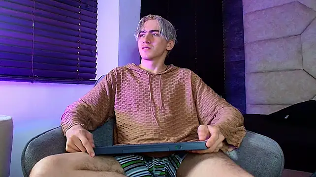 Show Webcam de Tyler_Mcrey