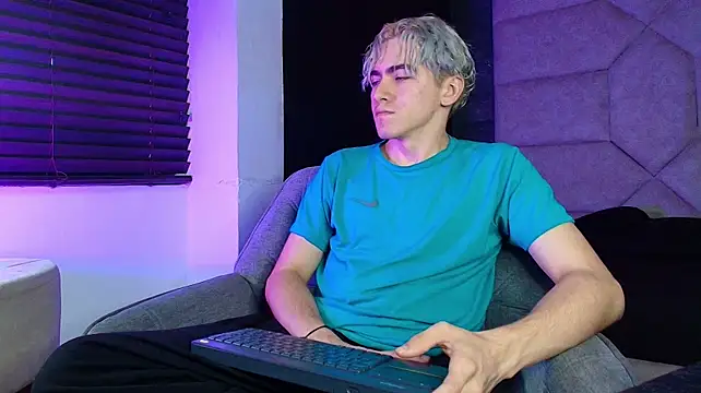 Tyler_Mcrey 在線直播表演