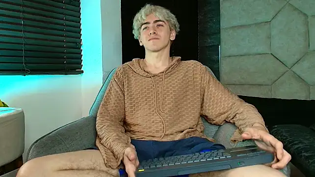 Tyler_Mcrey webcam show