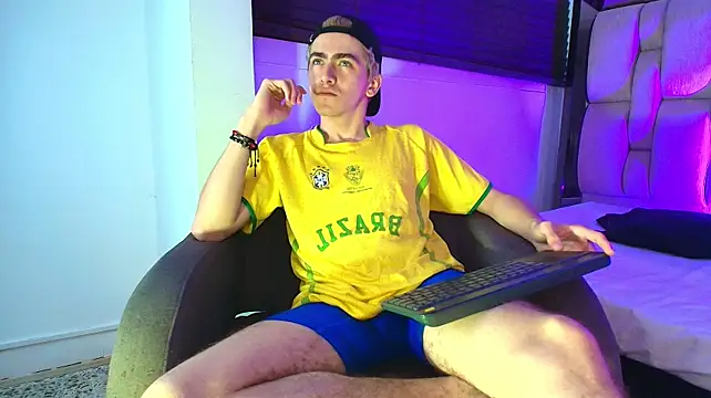 Tyler_Mcrey Webcam Show