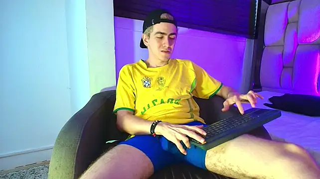 Tyler_Mcrey Show Webcam