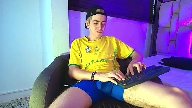 Tyler_Mcreyn Webbikameraesitys