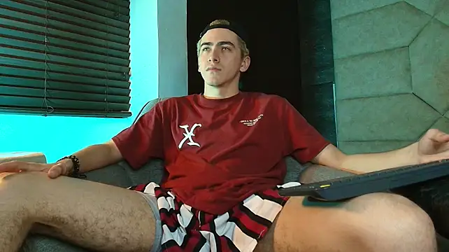 Tyler_Mcrey Webcam-Show