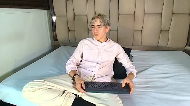 Tyler_Mcrey Show Webcam