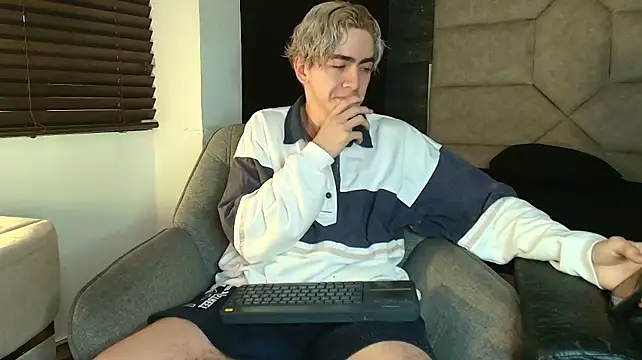 Tyler_Mcrey 在線直播表演