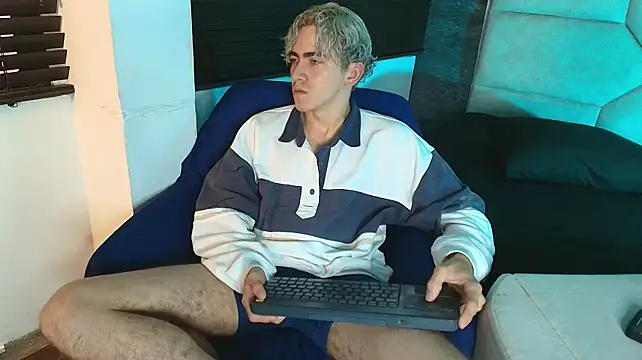 Tyler_Mcrey Show Webcam