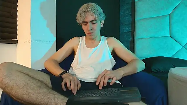 Tyler_Mcrey – webcam-show