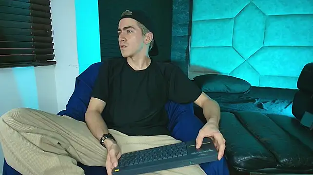 Tyler_Mcreyn Webbikameraesitys