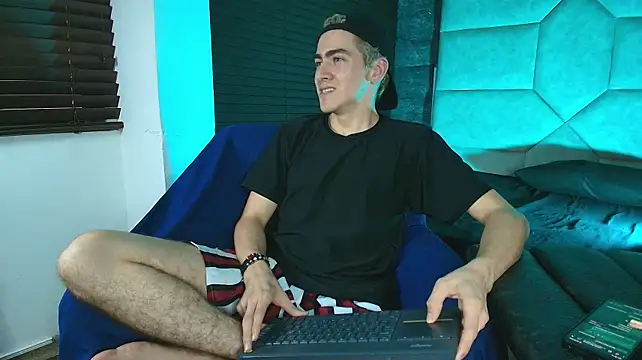 Tyler_Mcrey – Kamerová šou