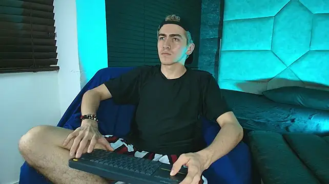 Tyler_Mcreyn Webbikameraesitys