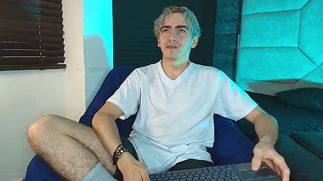 Tyler_Mcrey's Webcam Show