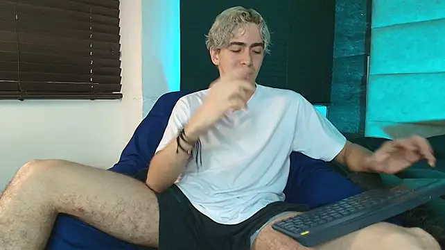 Tyler_Mcrey Webcam-Show