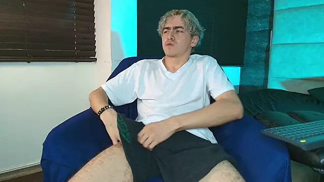 Tyler_Mcrey Webcam-Show