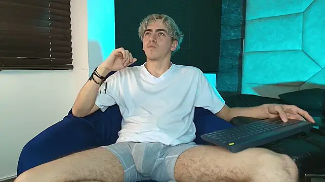 Tyler_Mcrey 在線直播表演