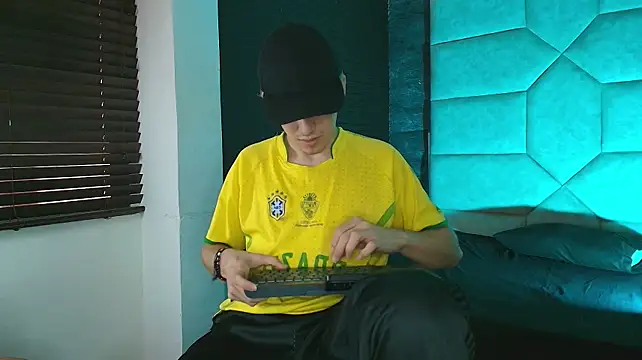 Tyler_Mcrey Adlı Modelin Web Kamerası Şovu