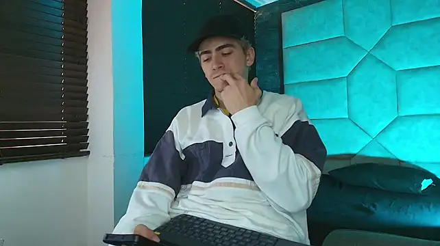 Tyler_Mcrey Pertunjukan Webcam