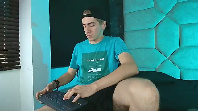 Tyler_Mcrey – webcam-show