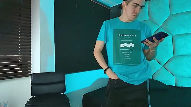 Tyler_Mcrey Show Webcam