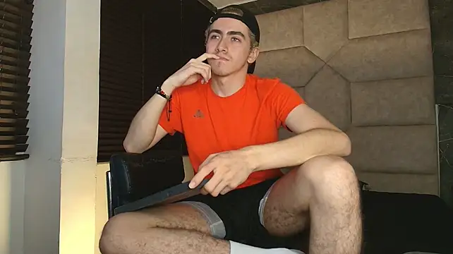 Tyler_Mcrey Show Webcam